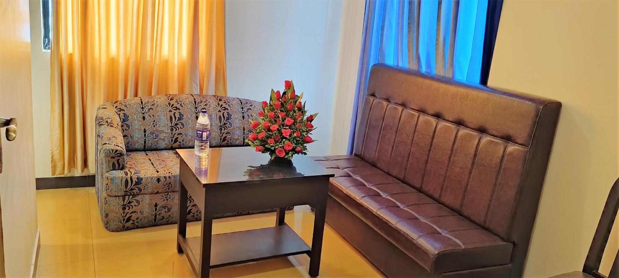 Hotel Pioneer Paradise Nāgercoil Екстериор снимка